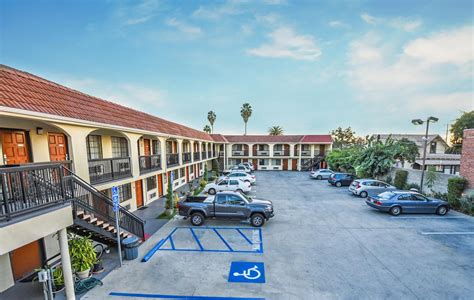im hotel parking